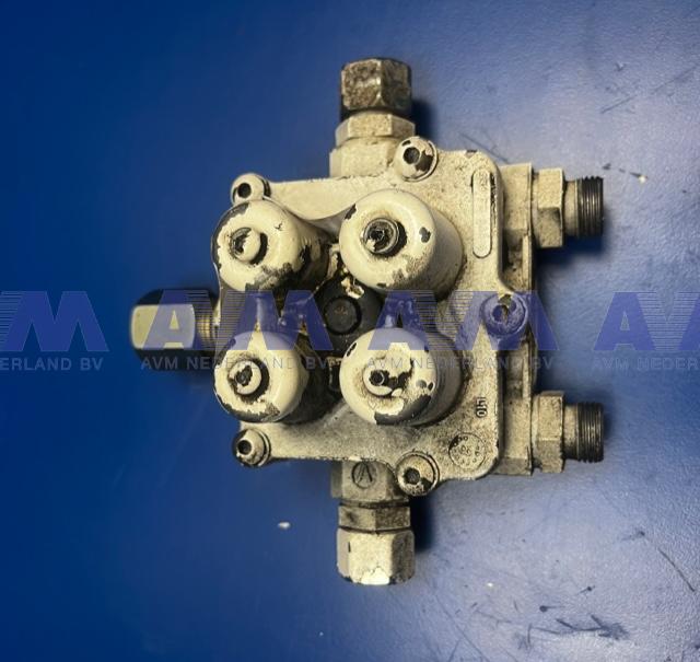 Protective relay used 50266608-G Liebherr