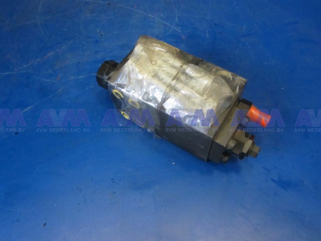 Lowering brake valve 48390412 Tadano Demag