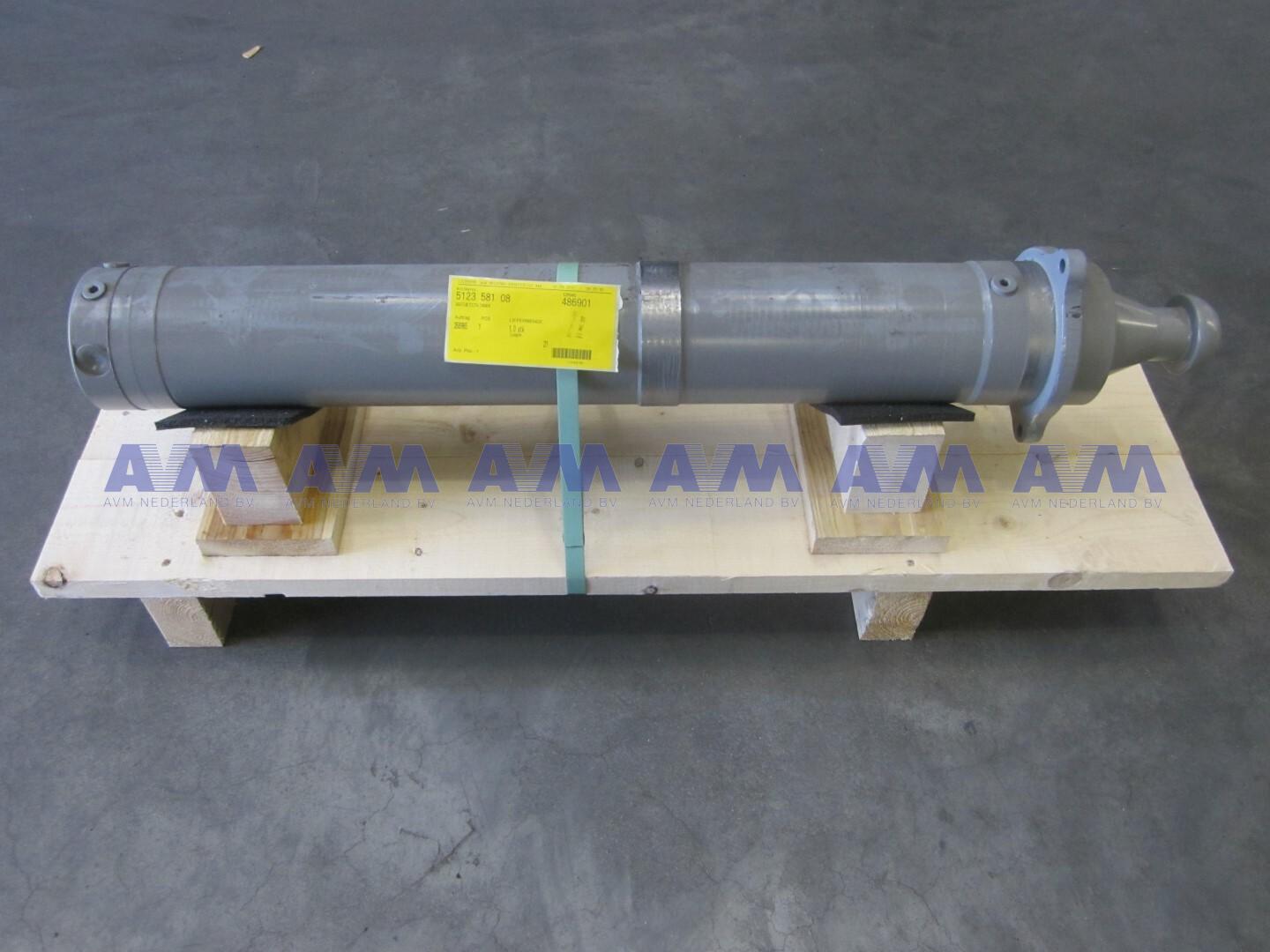 Outrigger hydraulic cylinder 512358108 Liebherr