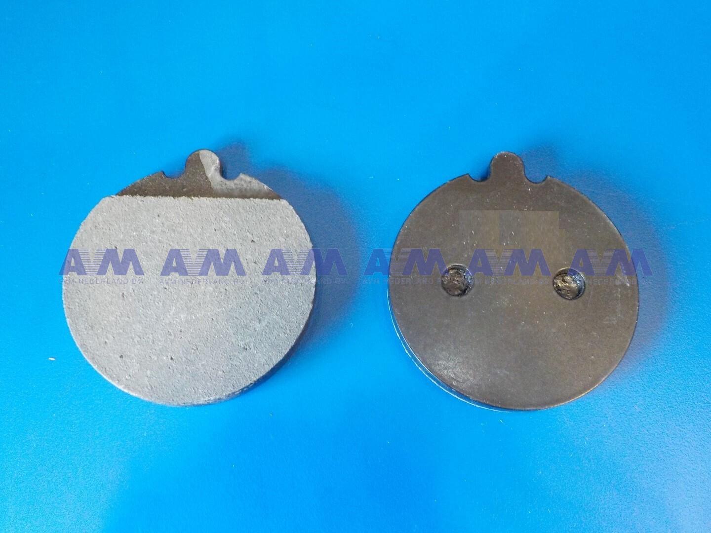 Brake pad set (2 pieces) 36382465530 TADANO