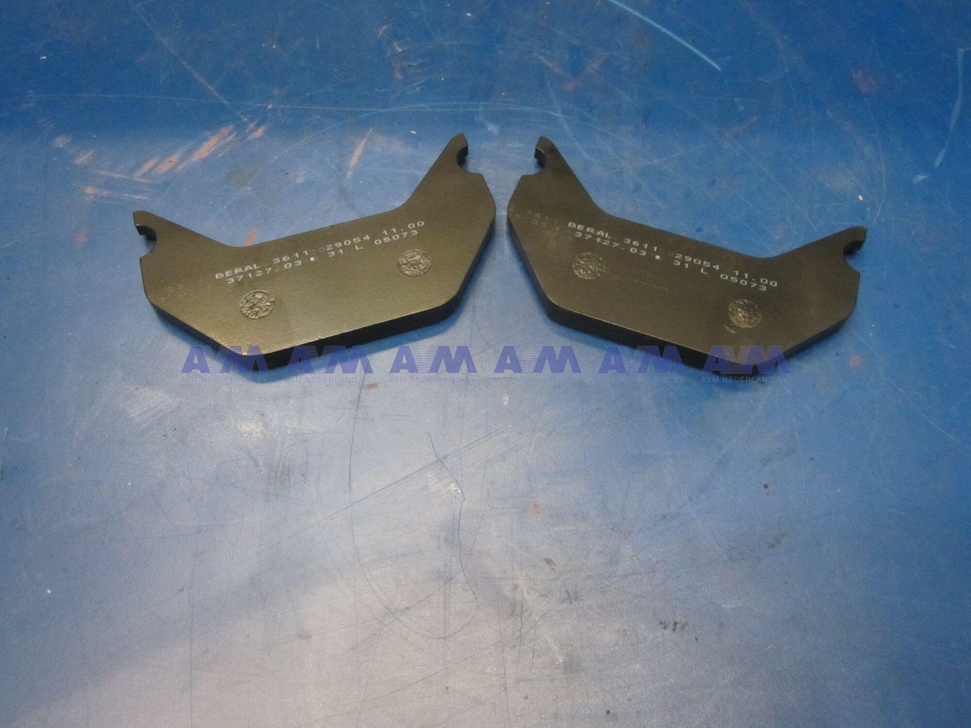 Brake pad set Beral 3611 34835.16 KNOTT